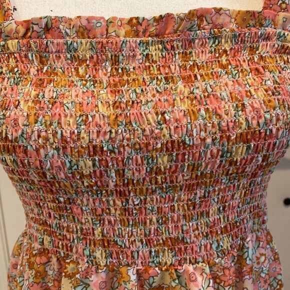 Hint Of Blush Ditsy Smocked Tiered Floral Peasant Mini Dress Size Medium - Picture 6 of 10